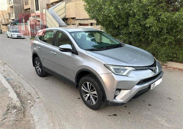 تويوتا راف 4 2018 للبيع في العراق -  بغداد